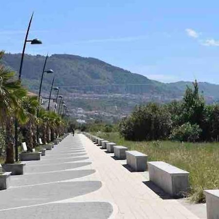 La Scaletta Sul Mare Di Pizzo Wifi E Disney+ Bagian luar foto