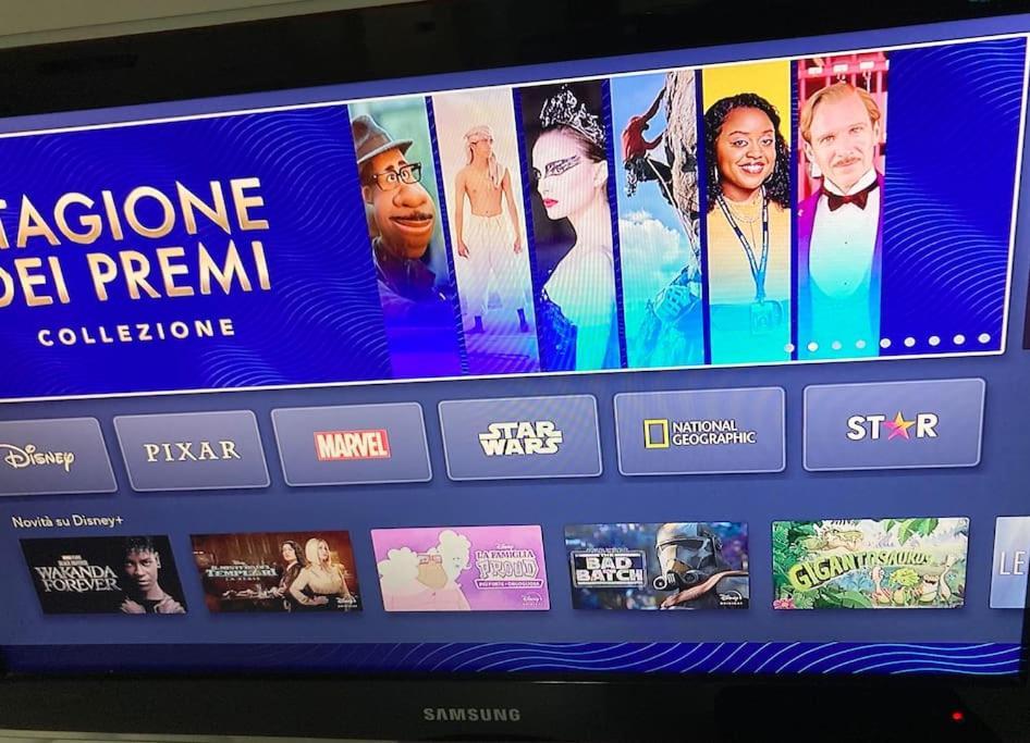 La Scaletta Sul Mare Di Pizzo Wifi E Disney+ Bagian luar foto