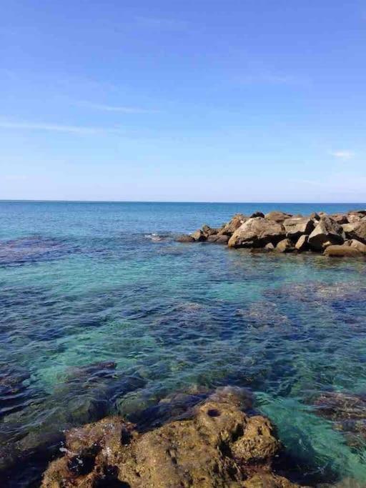 La Scaletta Sul Mare Di Pizzo Wifi E Disney+ Bagian luar foto